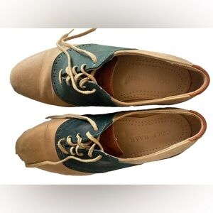 Vtg Rare Cole Haan saddle shoes Green Tan Color way made in USA Men’s 11 D